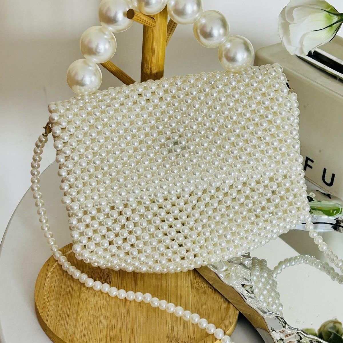 Сумка кроссбоди на одно плечо украшенная жемчугом Шикарная женская сумка с плетеным дизайном 1730₽