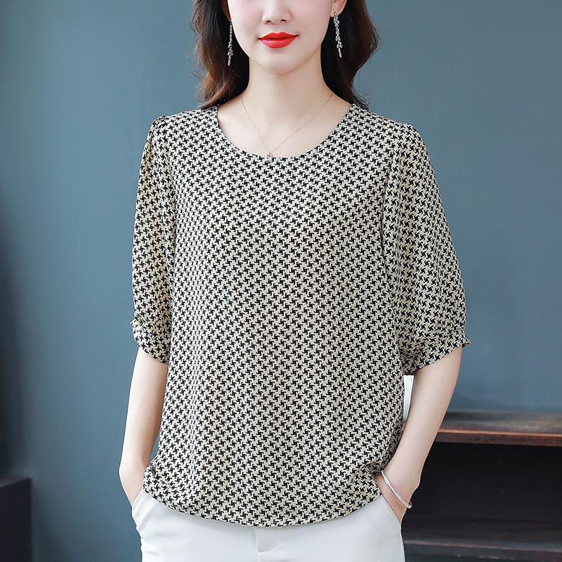 2026 Summer Women's Printed Silk Top – Stylish Loose Short Sleeve T-shirt for Middle-aged and Young Mothers