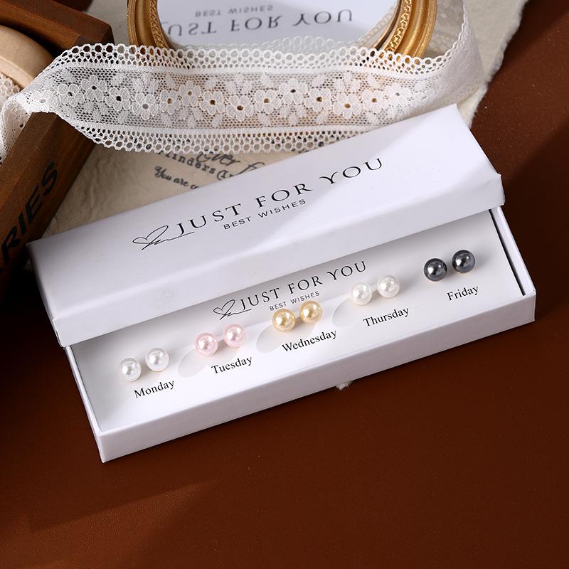 

Женские серьги из жемчуга и циркония высшего качества — настоящее позолоченное серебро для лета