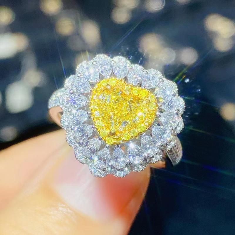 BELLA BOX Neuer Imitations-Naturtopas Voller Diamantliebe Offener Ring Frau