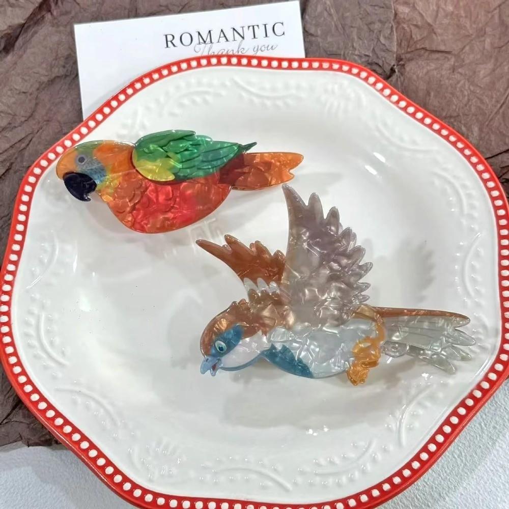 Acrylic Hair Claw Clips Lifelike Birds Design Shark Clip Trendy Grasping Clip  for Women Girls