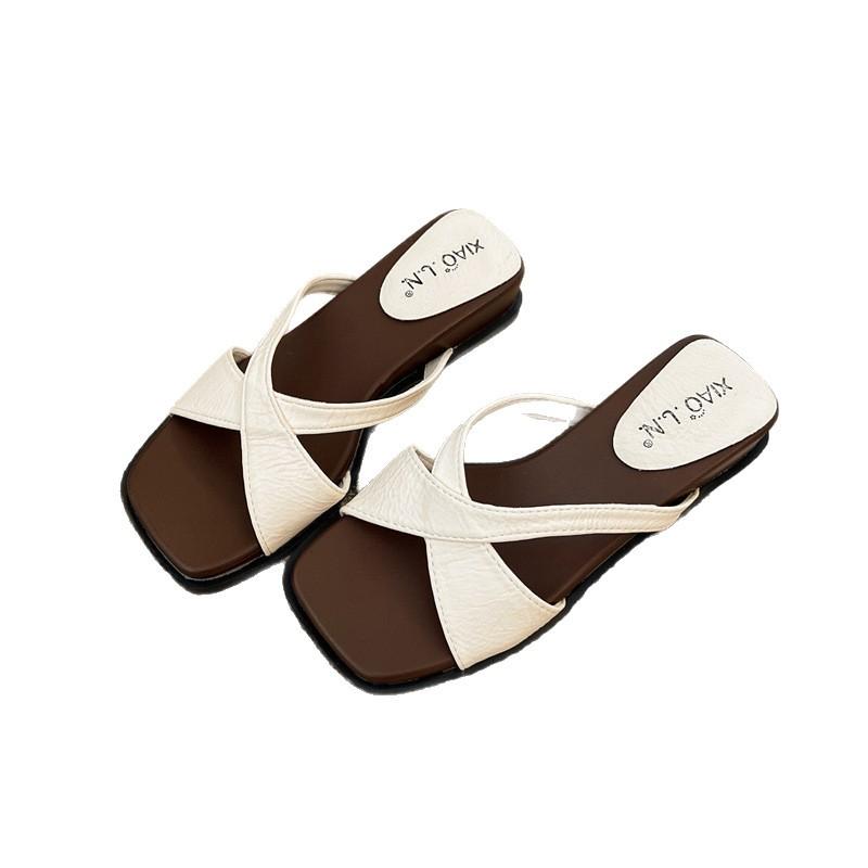 Queen Fan's explosive silver wedge heel one-word slippers women's shoes summer wear 2025 new non-slip French cool slippers