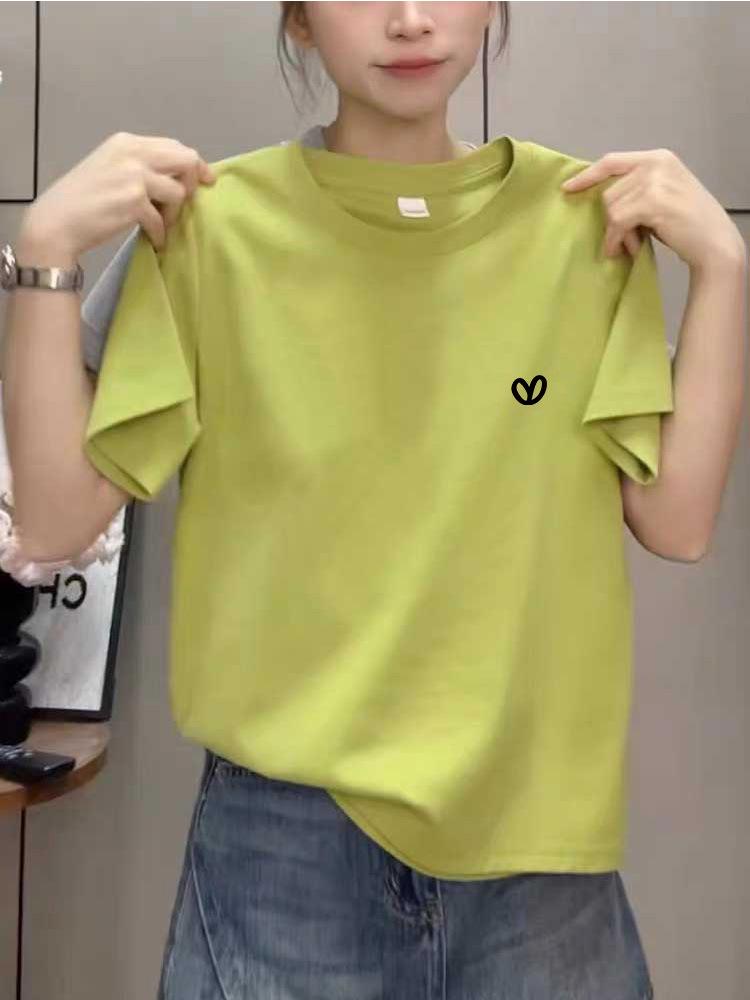 New 2026 Women's Korean Style Short Sleeve White Round Neck T-Shirt: Simple, Niche Design for Spring, Summer, Autumn