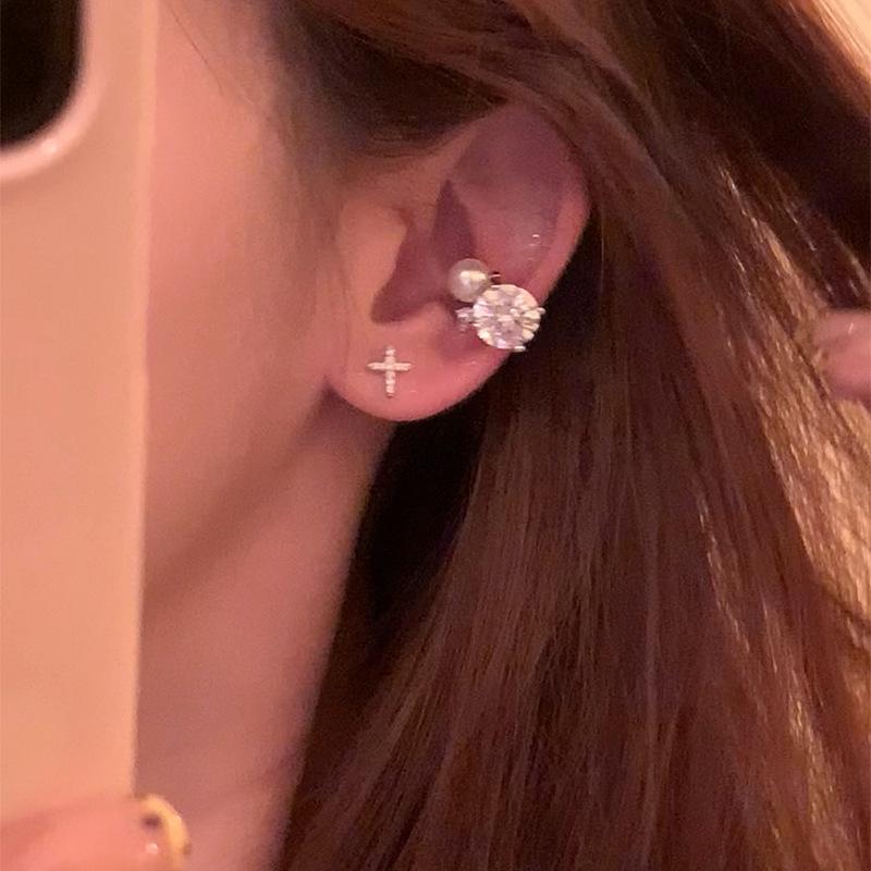 Korean Style Zircon Ear Cuff: Elegant, No-Piercing, High-End Earrings for Women