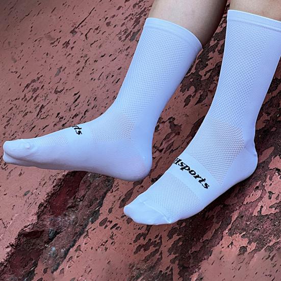 1 Pair Anti-Slip Silicone Wear Resistant Thin Sport Socks Letter Print Mid-Tube Unisex