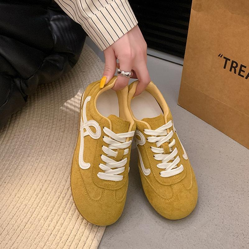 Red German training shoes women's shoes popular 2025 spring and summer new super fire sports shoes versatile Forrest Gump shoes casual board shoes