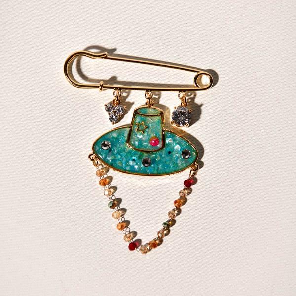 Gat Brooch – MU:DS 2024 Selected Design