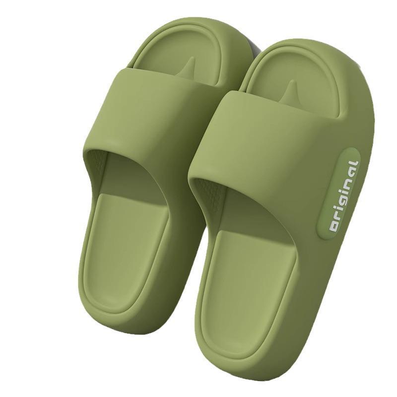 Women's and Men's Non-slip Indoor-Outdoor Slippers: Four Seasons Comfort with Thick Soles and Unique Tread Design