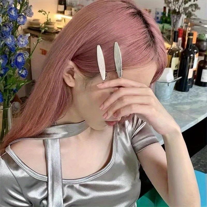 24 st/set Y2K Silver Metal Hårnålar för kvinnor Flickor Star Hårklämma Flera stilar Sömlös Anknäbb Clip Girls Håraccessoarer