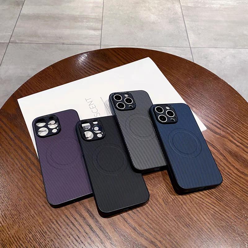 For Realme GT 8 Pro Luxury Magnetic Wireless Charge Case For Realme GT NEO 2T GT2 Pro GT7 7T Carbon Fiber Armor Shockproof Cover