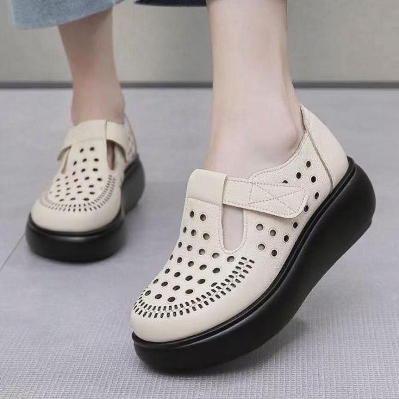 Retro Thick-soled Hollowed-out and Breathable Outer Wear Spring and Summer New Women's Fashion Soft-soled Medium and Old 2 Single Shoes