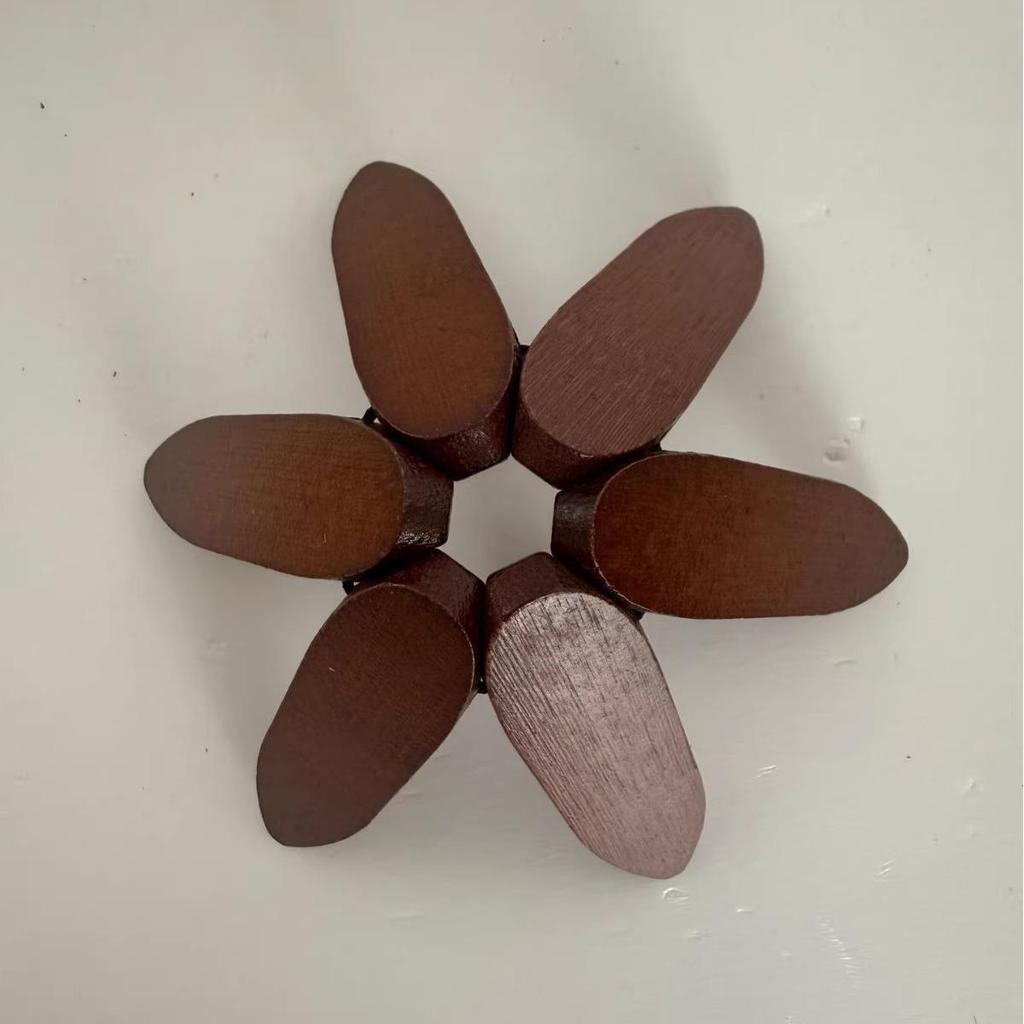 Heat-Resistant Solid Wood Insulation Mat – Anti-Scald Pot Holder for Kitchen and Dining Table