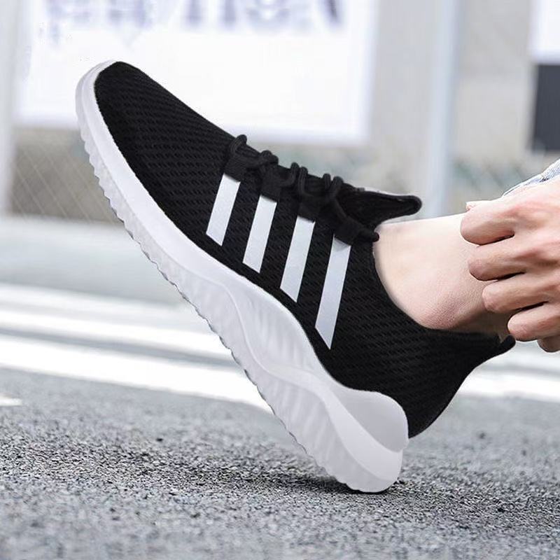 Spring, summer and autumn new young men's trendy sports shoes casual running cloth shoes men's trendy cloth shoes
