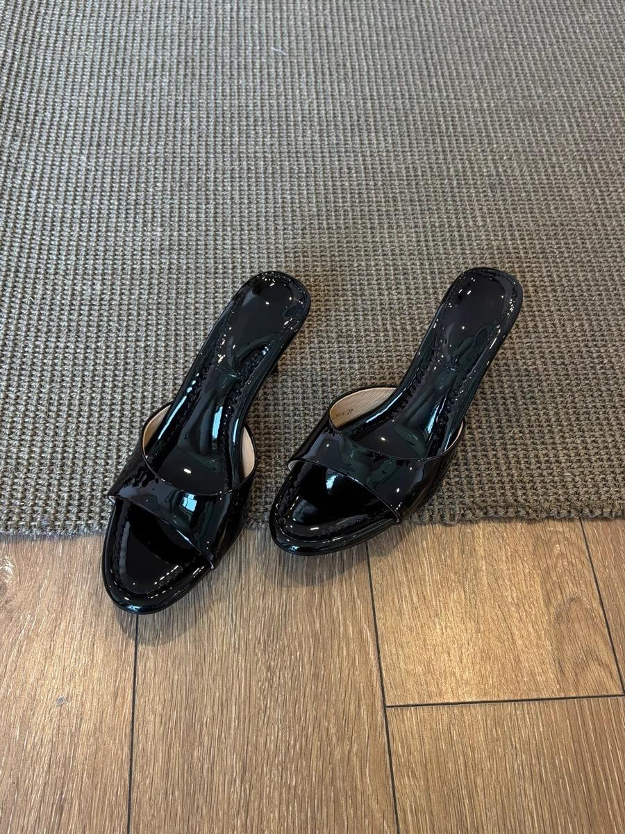 

Sheepskin version~ French temperament simple nude high-heeled cool slippers open-toed sexy thin heel slippers women 35 чёрный