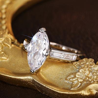 Huitan Trendy Marquise Cubic Zirconia Rings for Women Zinc Alloy Color Wedding Engagement Promise Rings Elegant Luxury Lady Zircon