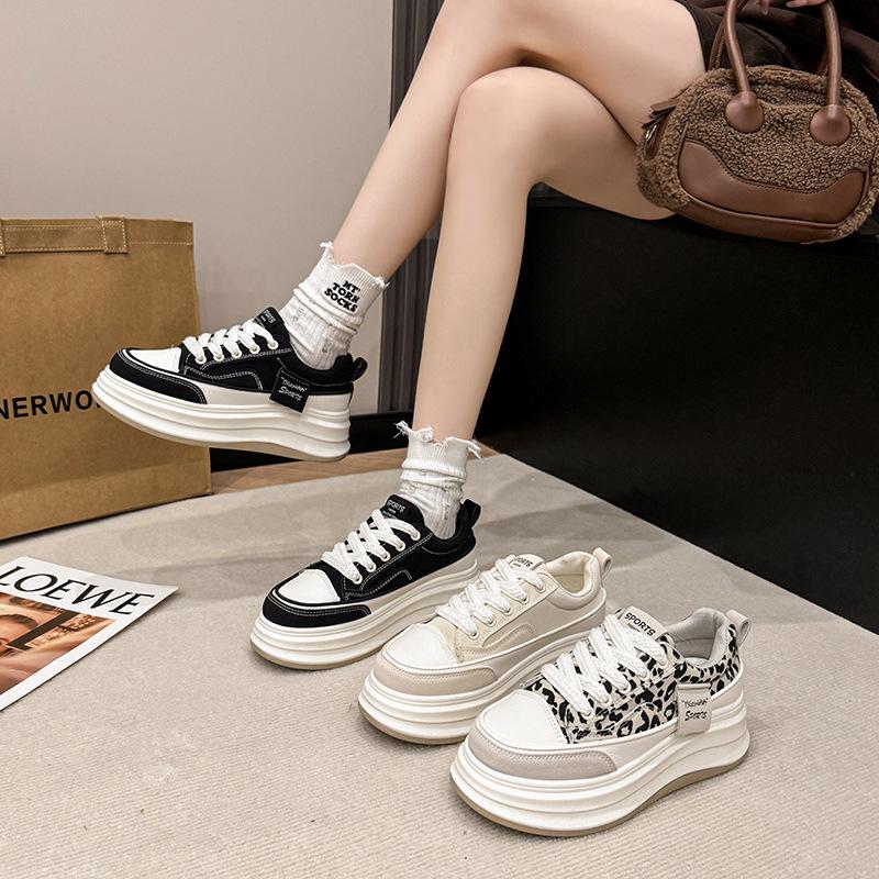 Muffin Thick Baseplate Shoes Women's Autumn and Winter Lightweight Small Sports and Leisure Shoes