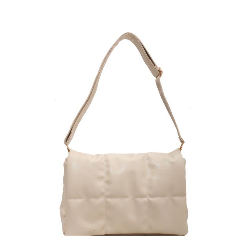 

Today s popular small bags, autumn and winter new women s bags, popular versatile messenger bags, simple small square bags белый