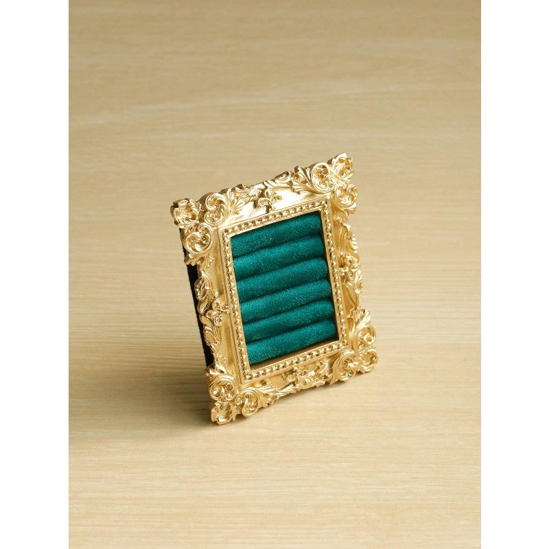 

Gold Vintage Embossed Ring Jewelry Tray, Elegant Home French Vintage High-End Jewelry Pearl Earrings Ring Display Stand Dark Green 6 Strips