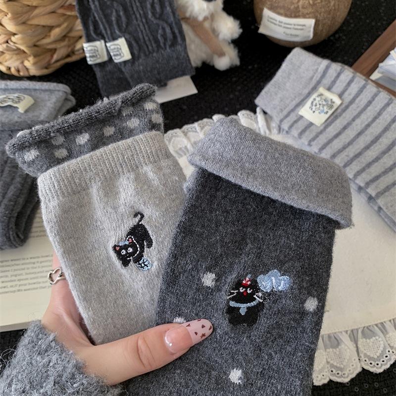 Ladies Autumn Winter Thickened Warm Embroidered Striped Polka Dot Wool Medium Tube Pile Socks