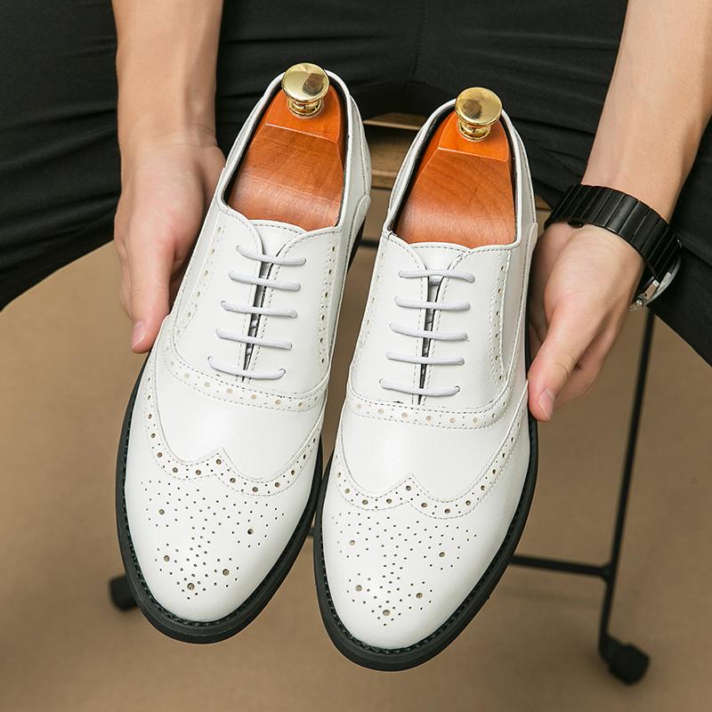 Men White Brogues Derbys Formal Business Leather Shoes Men Retro Black Tuxedo Wedding Classic Dress Shoes Over Sized