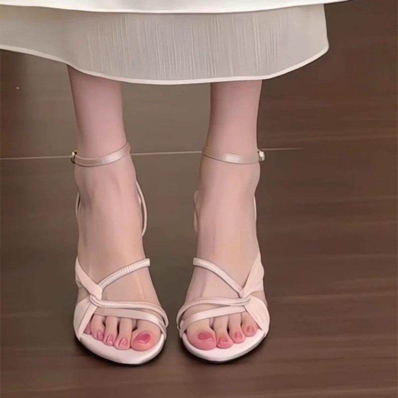 Fashion The Stunning High-heeled Women's 2025 Summer New French Cross-toe Open-toe Hollow Thick-heeled Sandals for Women
