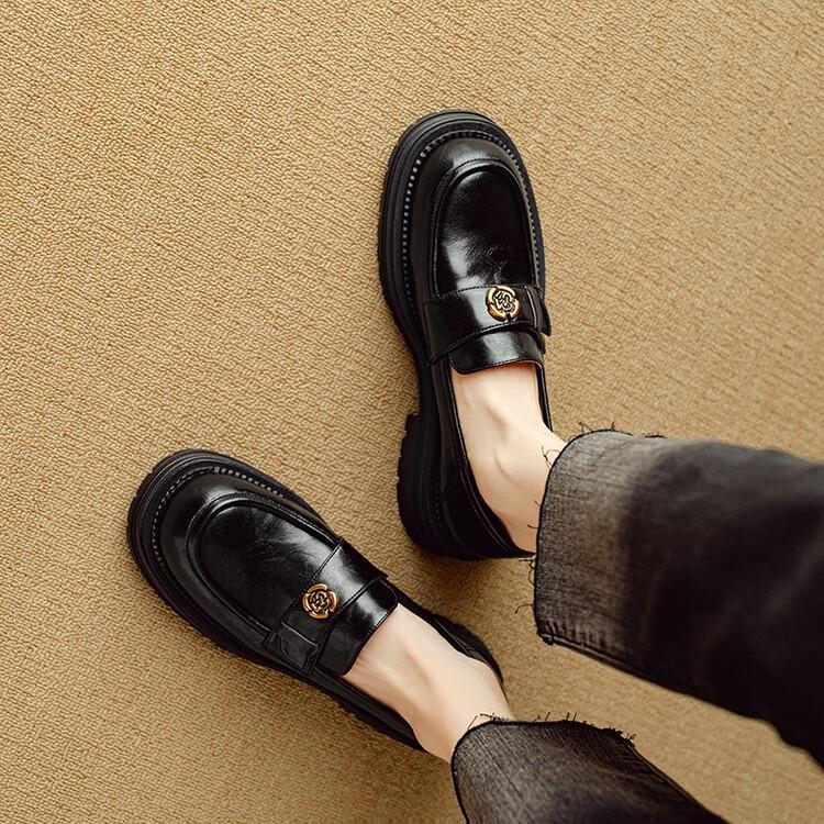 Sheepskin version of British style leather thick-soled heightening camellia loafers, female lazy one pedal with skirt, small leather shoes