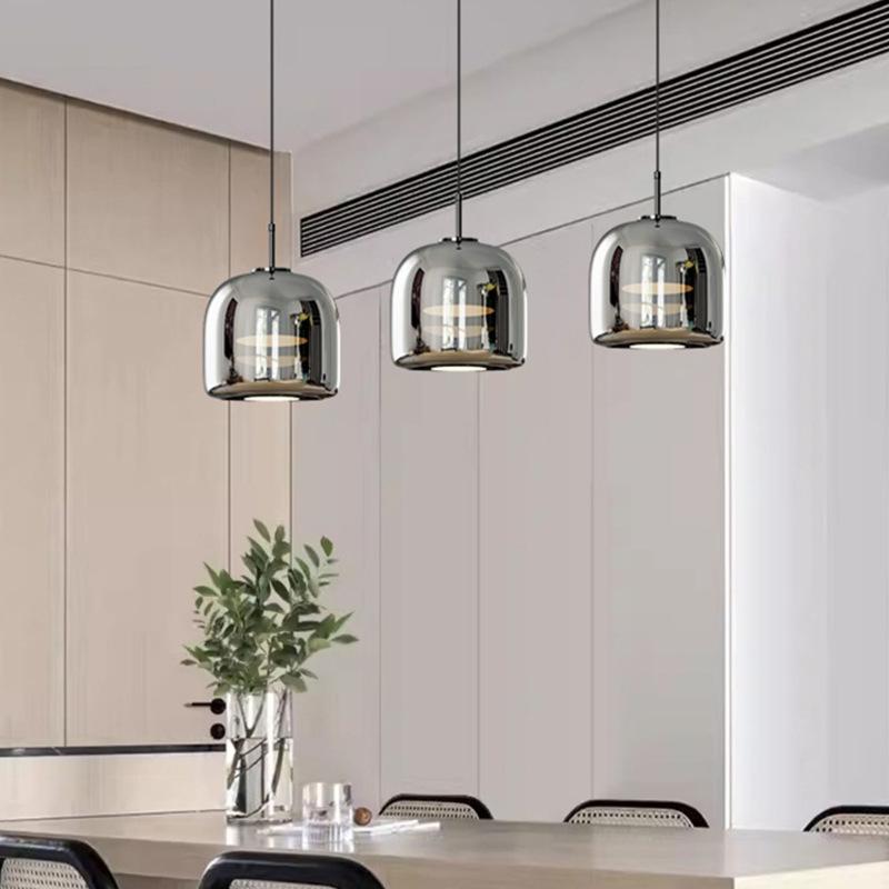Minimalistische italienische Glas-Pendelleuchte für Nordic Style Bar, Arbeitszimmer oder Schlafzimmer