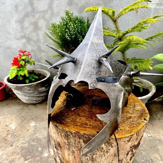 Handcrafted  Helmet Lord of the Rings-Inspired Dark Rider Helmet for Cosplay, Collectors