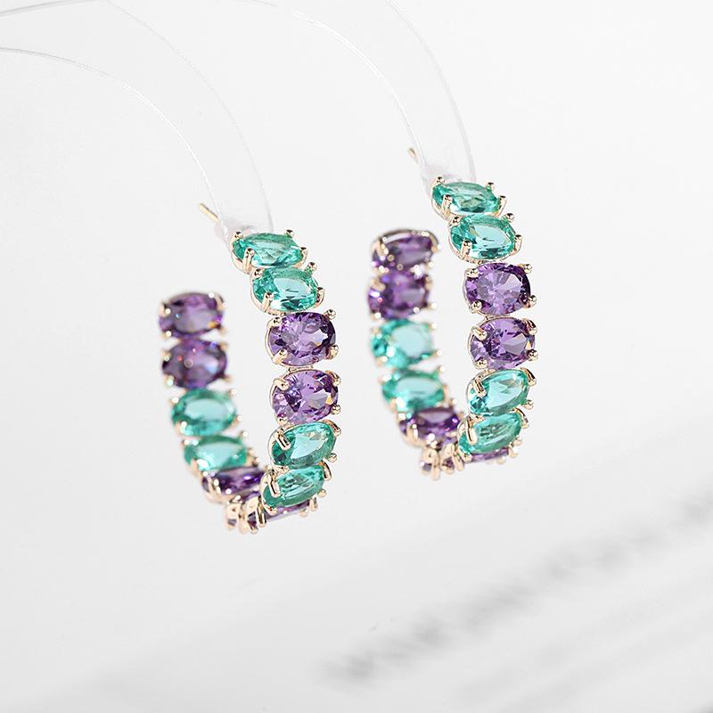 Móda Jednoduché prohlášení Geometrické náušnice Designér Creative Circle Visí Letní trend 2022 Barevné náušnice s krychlovými zirkony