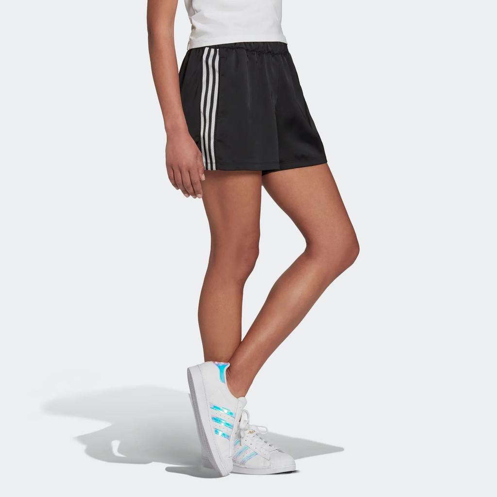Adidas Originals Casual Shorts Women's Black Moderate (Unisex) Casual Shorts H37806