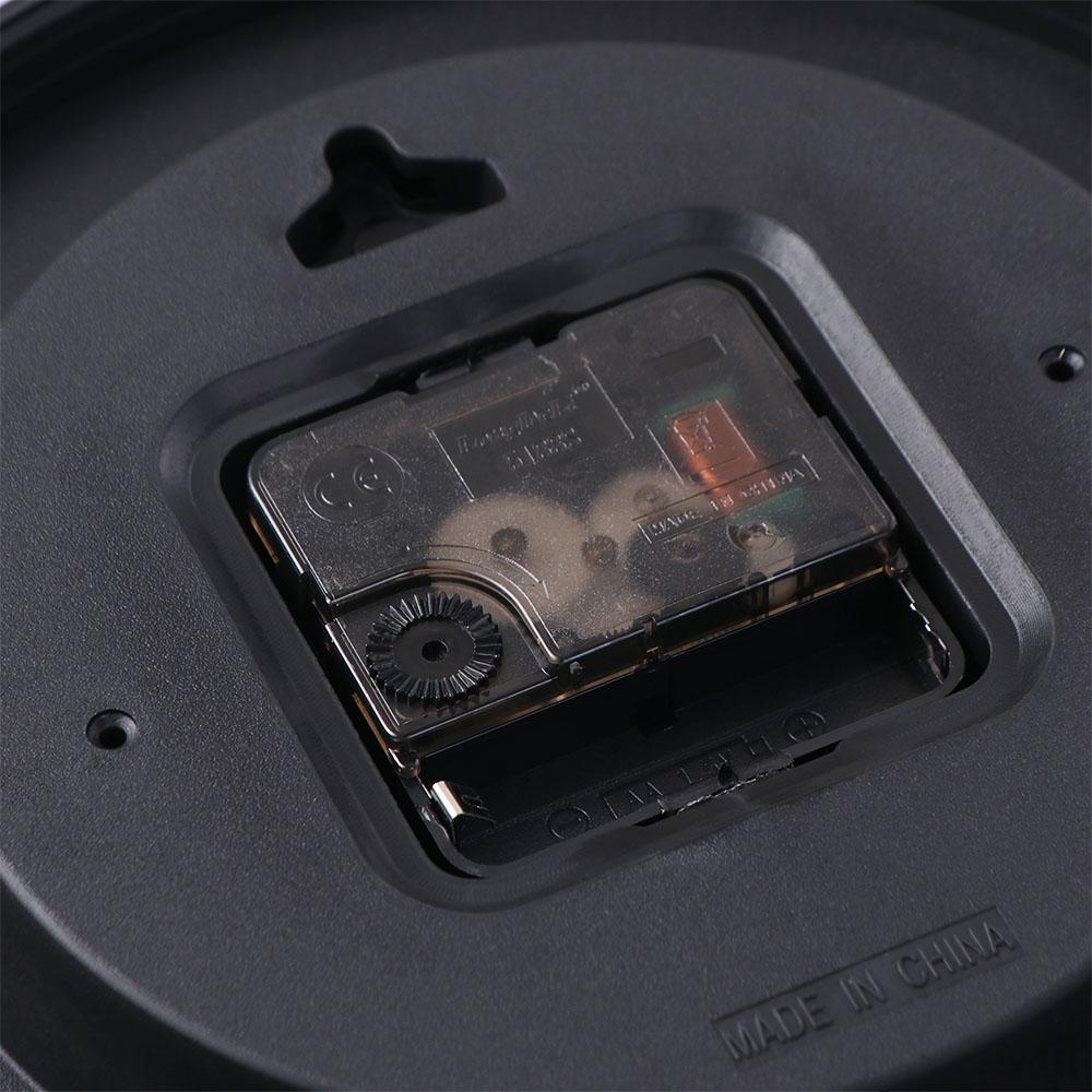 Living Room Decoration Silent Quartz Wall Clock Round Plastic Luminous Wall Clock Fashion Time Accuracy Digital Clock Cafe