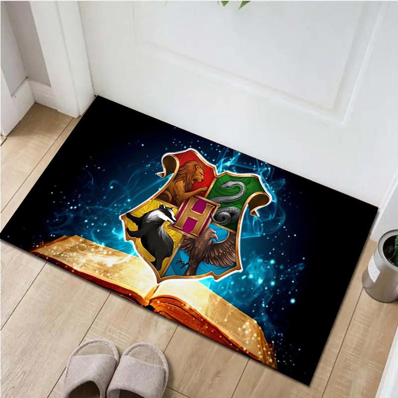 

1pc Office Carpet Chair Mats Hogwarts Crest Perfect for Office Chairs, Living Rooms, Or Bedrooms,Polyester Carpet.HDT027 60cm by 90cm
