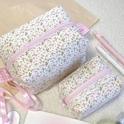 Organizzatore Portaoggetti Borsa da Trucco Trapuntata Puffy Floreale Pochette Cosmetica con Stampa di Fiori Grande Borsa da Viaggio per Cosmetici Accessorio per il Trucco