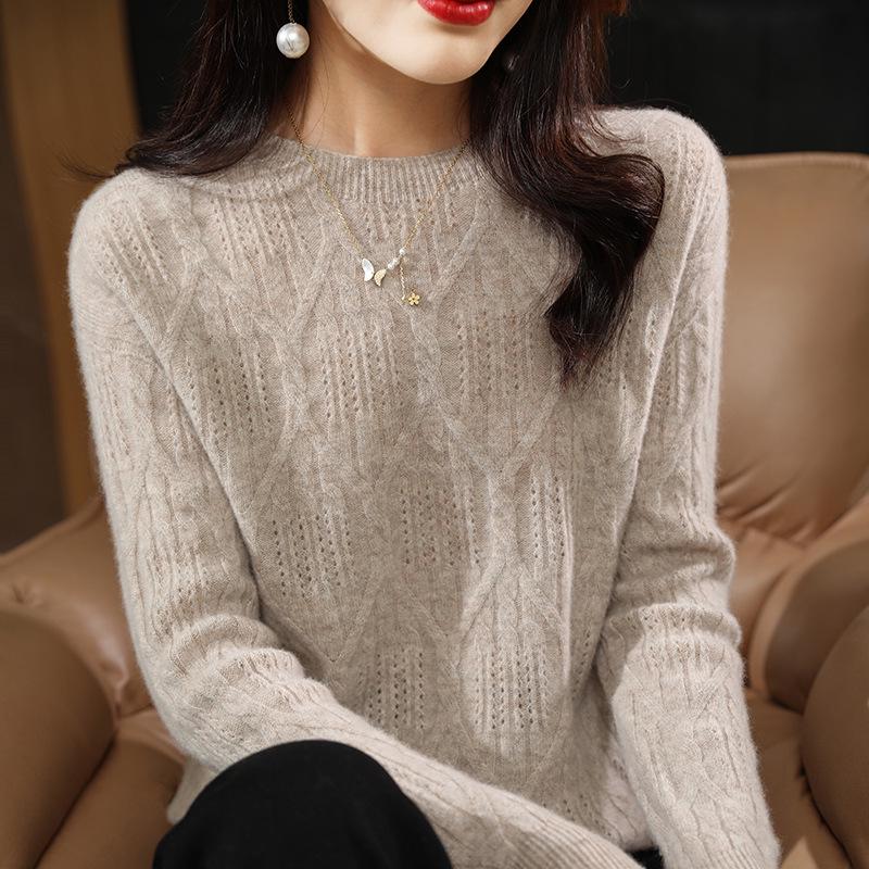 Women's Wool Cable Knit Loose Pullover - Round Neck, Seamless Diamond Design, Autumn/Winter Style.