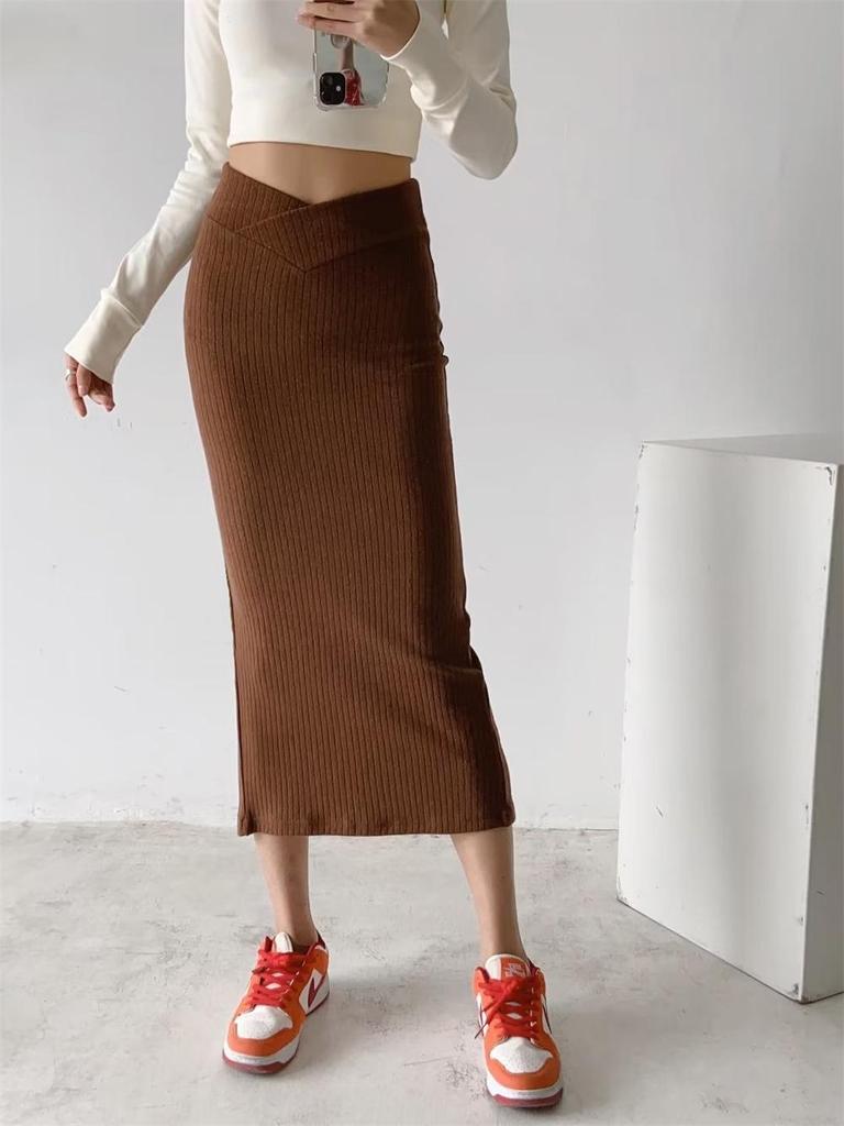 Trendy Women's European & American Style V-Neck High Waist Knitted Midi Skirt with Back Slit