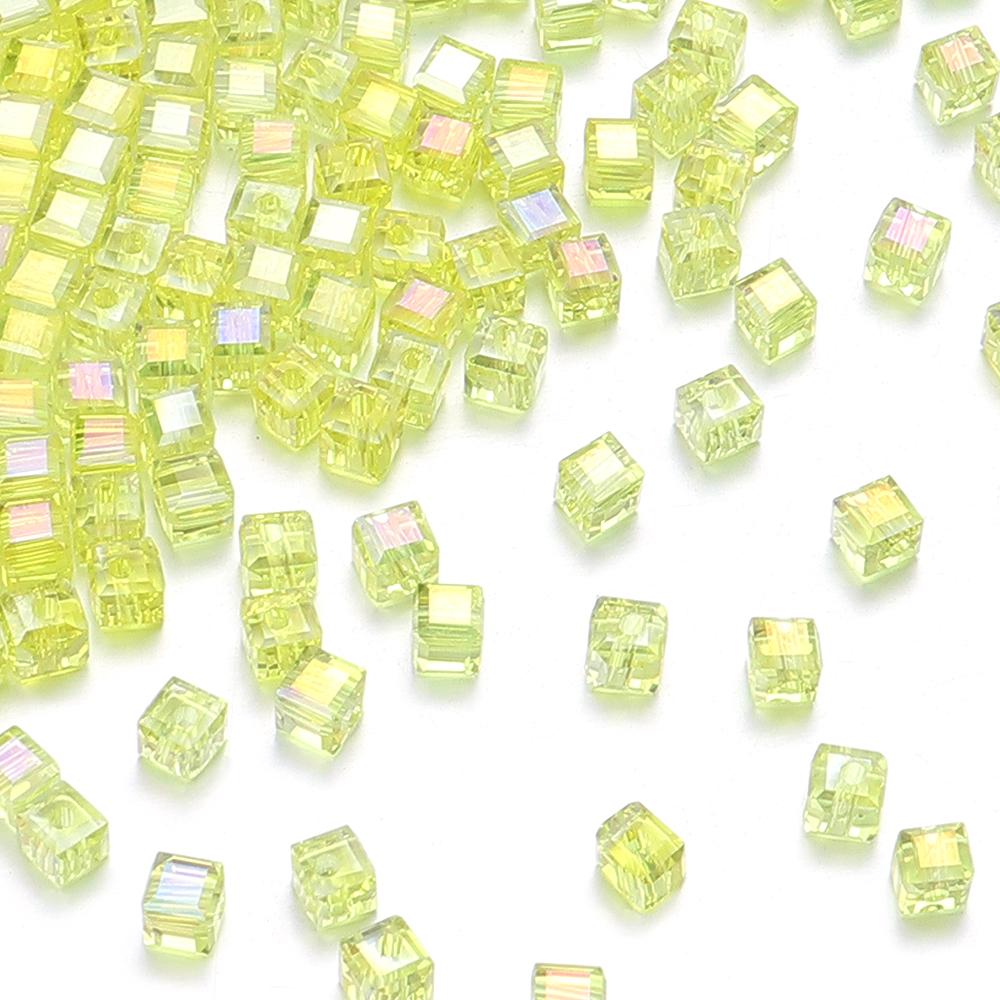 50 Pièces 4/6/8mm Cube Carré Facetté Cristal de Bohême Verre Perles Libres Artisanat pour Fabrication de Bijoux DIY Bracelet Collier Accessoires