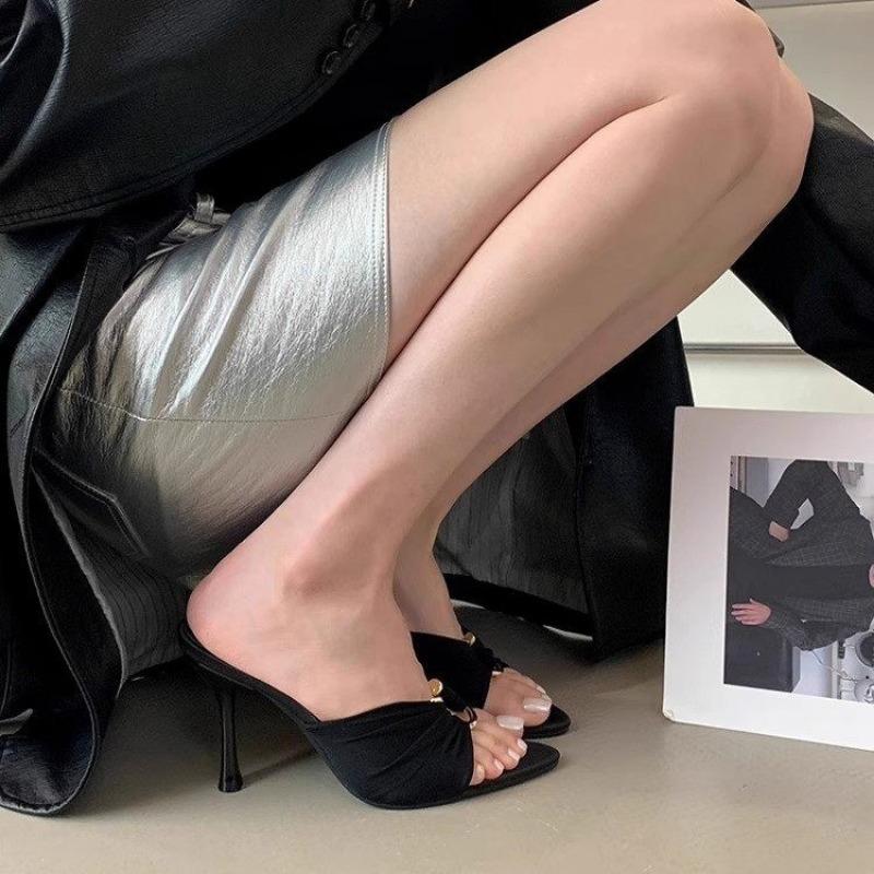 

High heels women s summer new pleated metal buckle temperament pointed open-toed sandals sexy stiletto slippers 34 чёрный