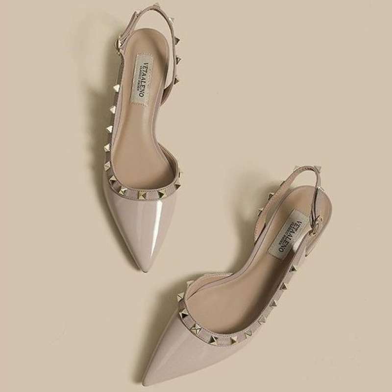 

Rivet high heels women s summer 2025 new pointed thick heel single shoes one word belt outside wear side space sandals women 77 абрикосовый