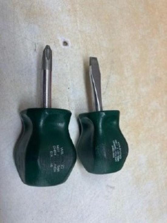 

Редкий Snap-on старый логотип старая рукоятка душный драйвер темно-зеленый набор плюс, минус