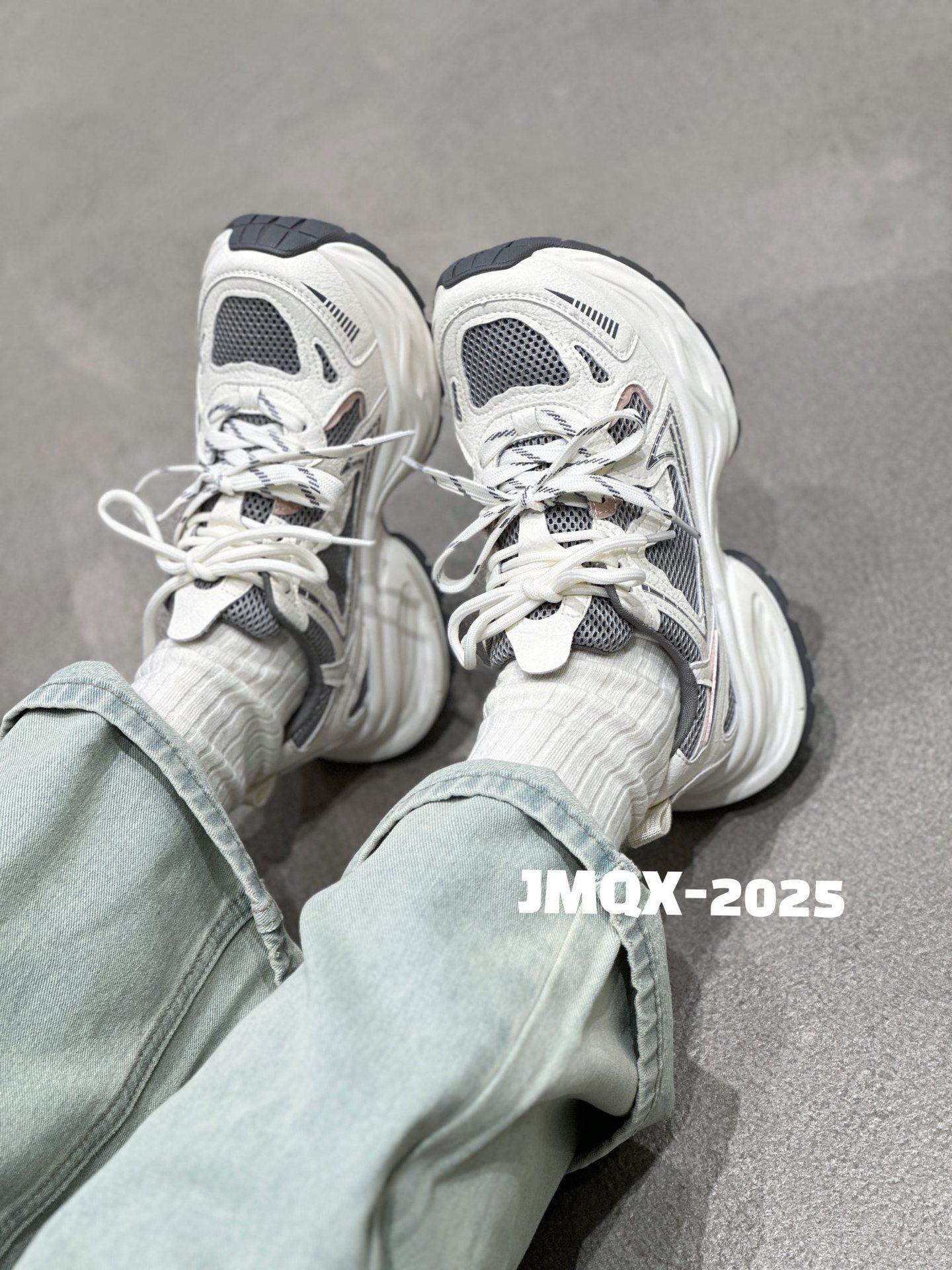 

New super fire platform dad shoes women 2025 spring leather mesh breathable versatile lightweight sports and leisure shoes 35