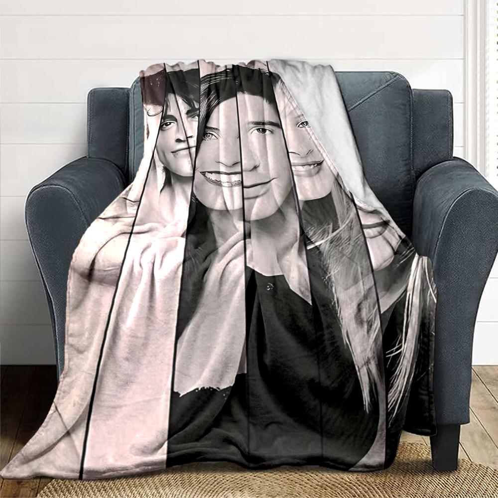 Facial Expressions Black White Blanket Soft Throw Blanket For Home Bedroom Bed Sofa Travel Office Solid Christmas Blanket