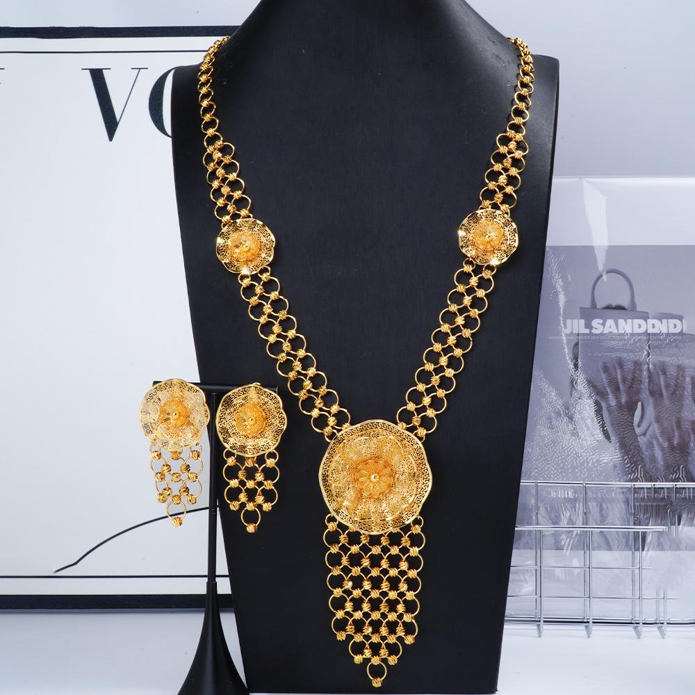 Gold-Plated Flower Tassel Jewelry Set for Women - Middle Eastern Retro Wedding Banquet Necklace and Earrings