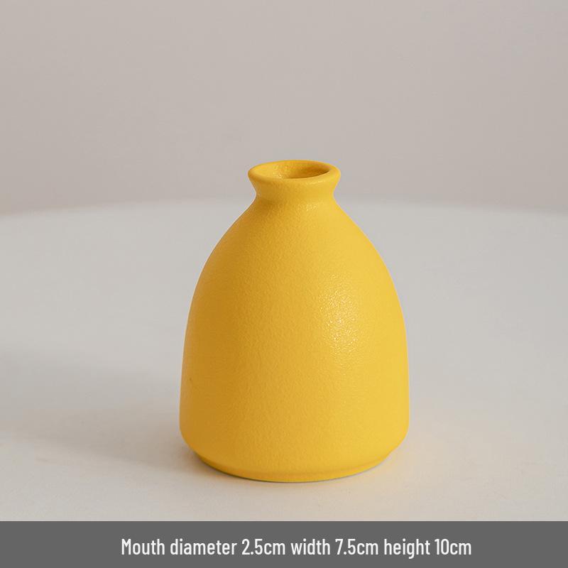 Modern Minimalist Black Ceramic Vase for Home Décor - Small Dried Flower Vase for Living Room