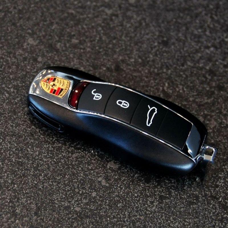 Car Remote Key Sticker Aluminum Emblem Decoration Decal For Porsche Panamera Taycan 911 718 Macan Cayenne Boxster Cayman 918