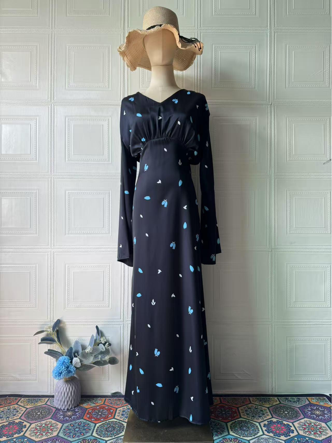 

Elegant V-Neck Long-Sleeve Dress 2025 - Women s Smooth & Sexy Design Small