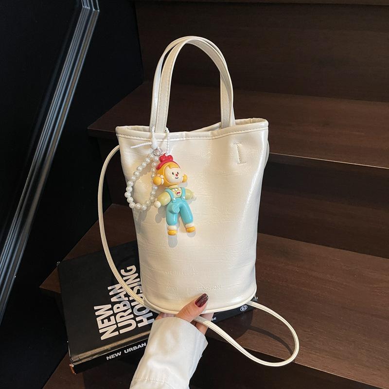 

Popular small bag women s summer versatile 2025 new simple messenger bag casual bucket bag 22*15*24