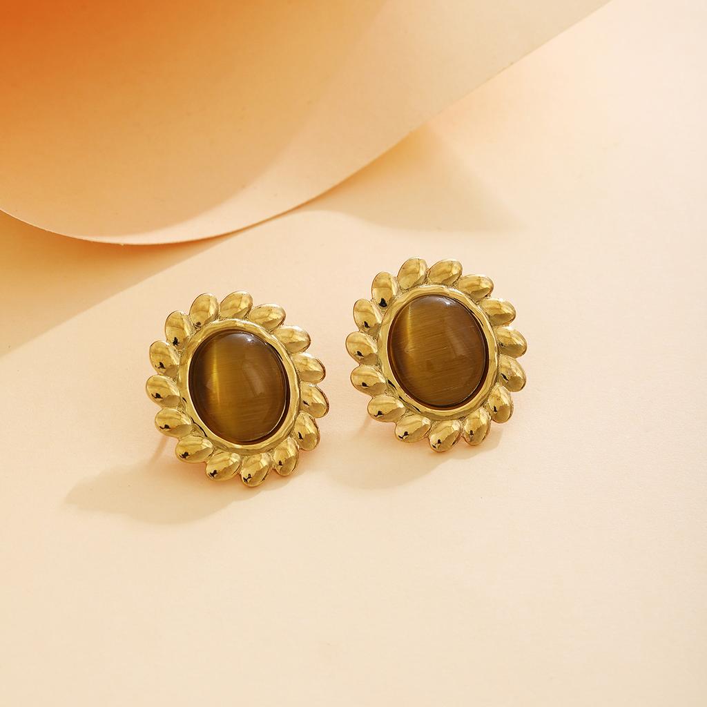 Fashion Retro Cat Eye Texture Earrings, Light Luxury High-End Geometric Metal Wind Sunflower Temperament Stud Earrings