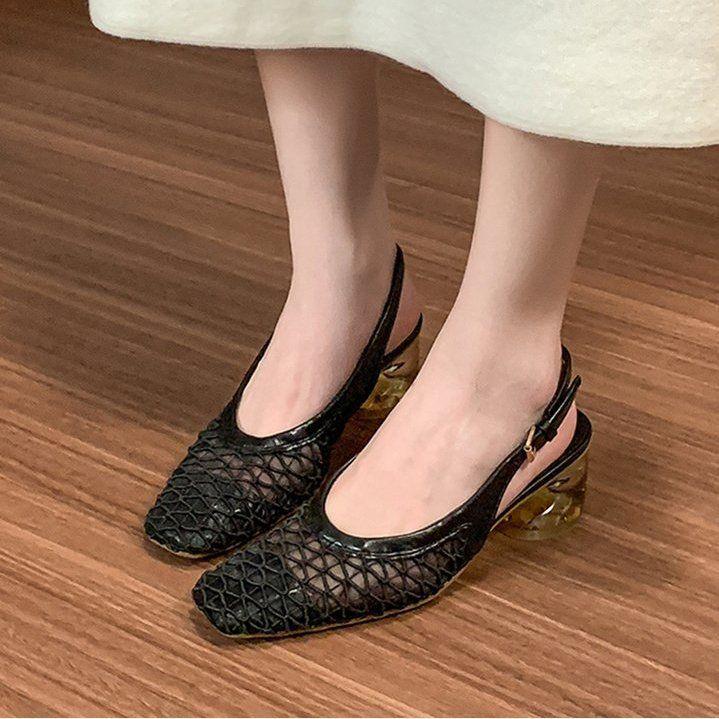 

Французский толстый каблук полая сумка головка модные сандалии дизайн Sense плетеные нишевые одинарные туфли летние высокие каблуки 40 чёрный