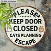 2D Flat Aluminum Cat Sign for Front Door, Keep Door Closed Sign for Home Front Door Wall Hanging Decor, Cat Warning Sign Decoration, Beware of Cat