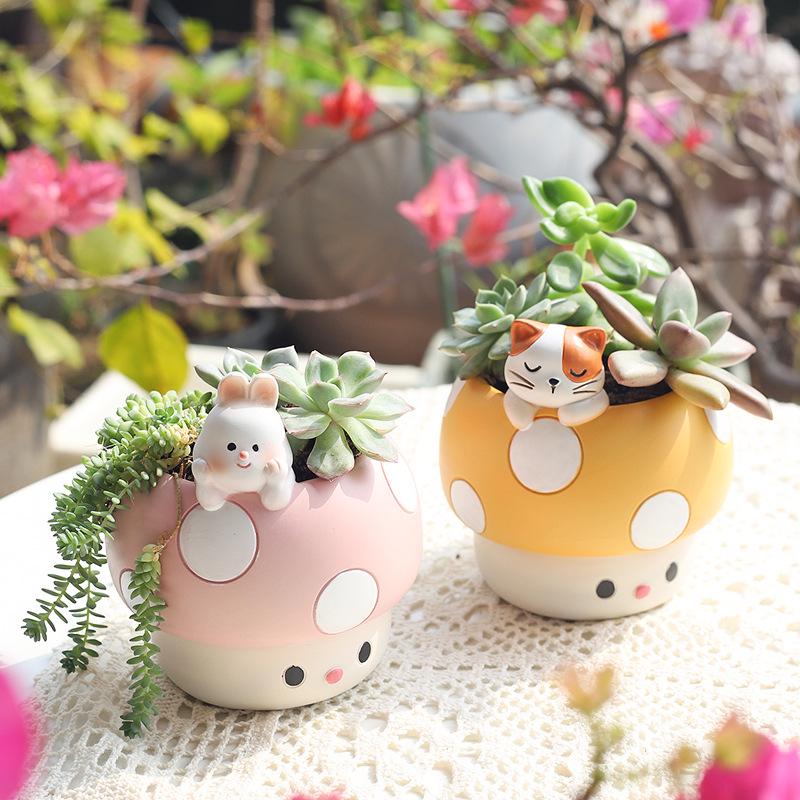 Creative Panda Mushroom Garden Decor - Cute Resin Flower Pots for Succulents